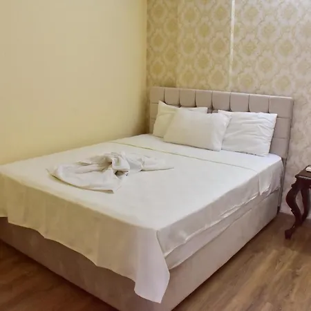 Hotell Melles & *