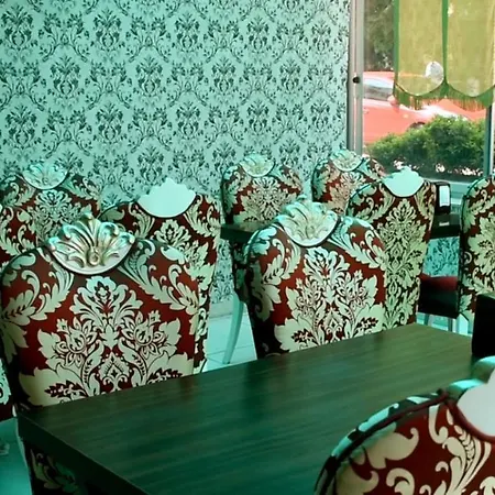 Melles & Hotell